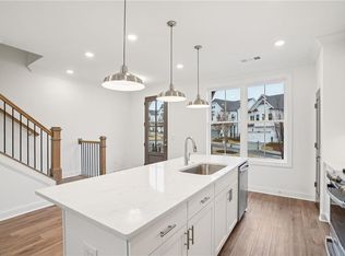 656 Skytop Dr #145, Cumming, GA 30040