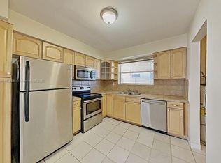 8570 NW 11th St #8570, Hollywood, FL 33024