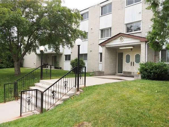 6 Walton Ave #206, Kitchener, ON N2C 2B5