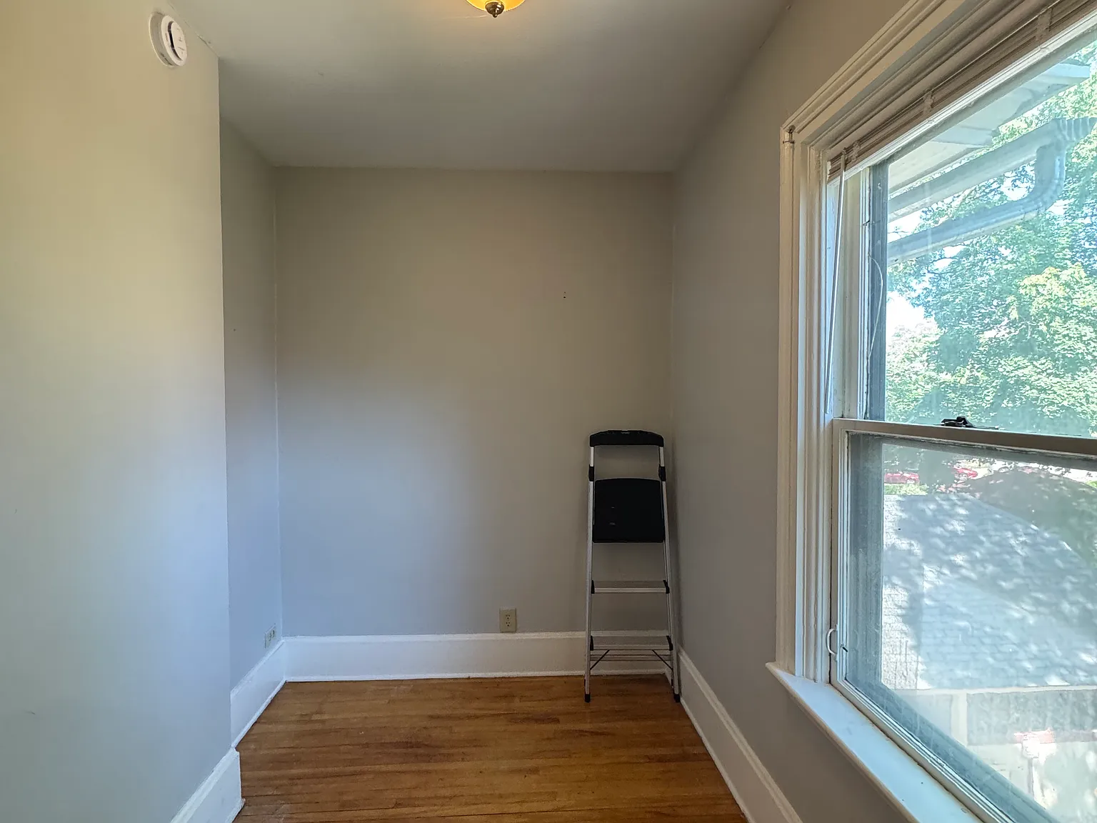 2 bed, 1000 sqft, $1,625 — Photo 2