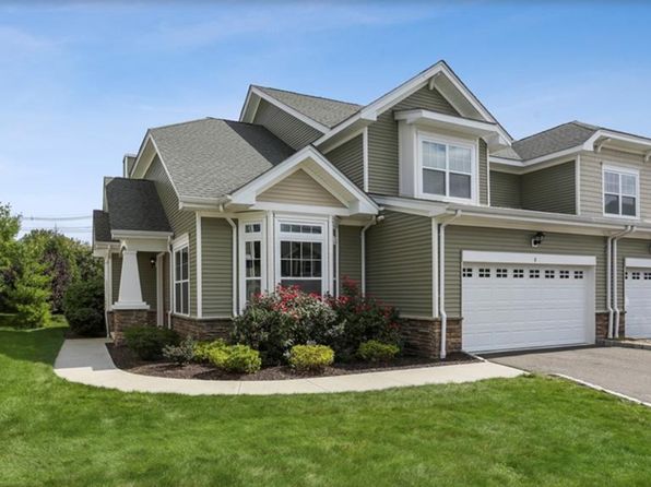 8 Hopkins Ct #8