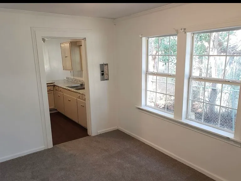556 Lesesne St — Photo 7
