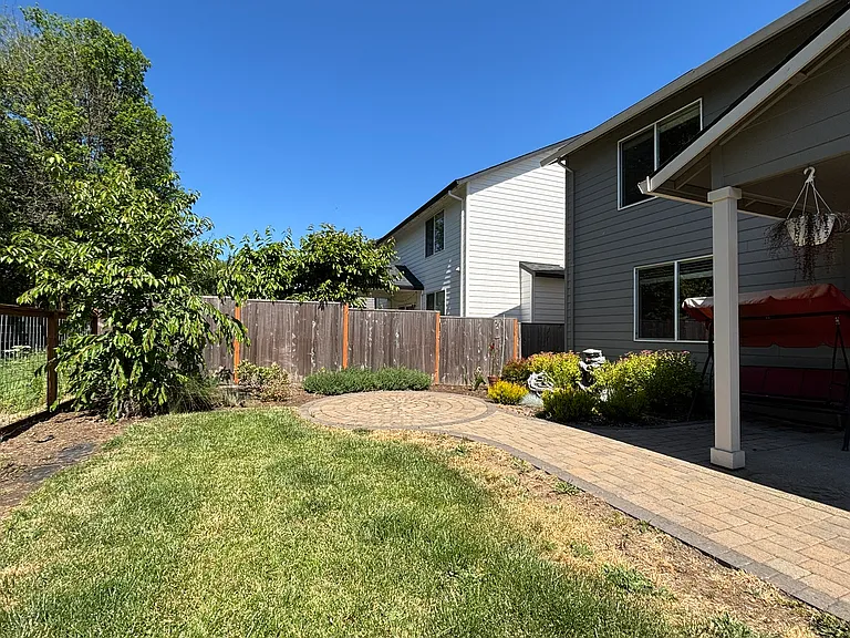 7261 SE Berg Dr — Photo 17