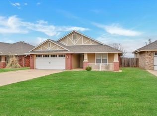 1304 N Hudson St, Altus, OK 73521