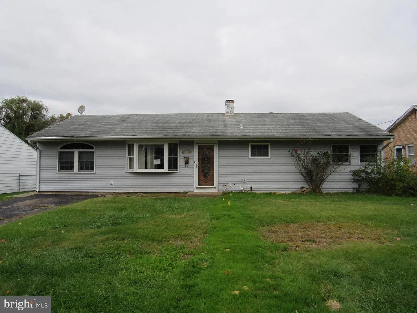 209 Yorkshire Rd photo 1
