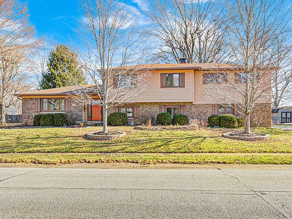 2nd image of 920 Mellowood Dr