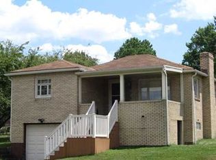 8850 Walnut St, Westmoreland City, PA 15692