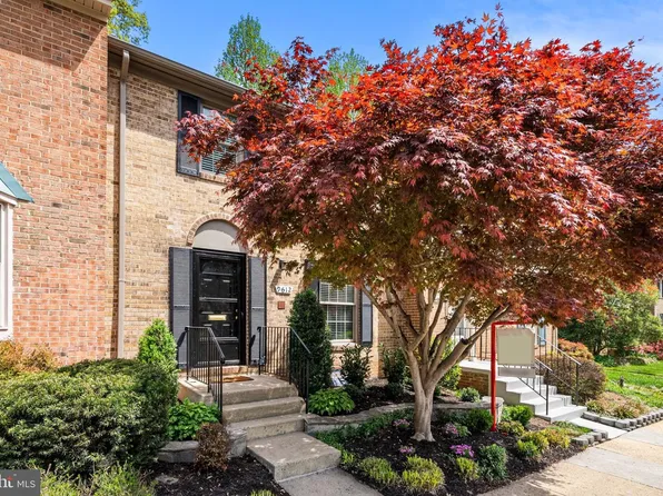 9612 Lindenbrook St, Fairfax, VA 22031