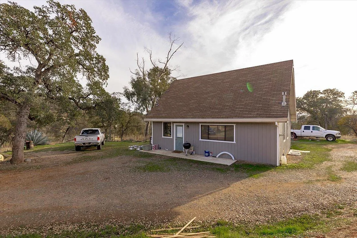7700 Walsh Ln photo 1