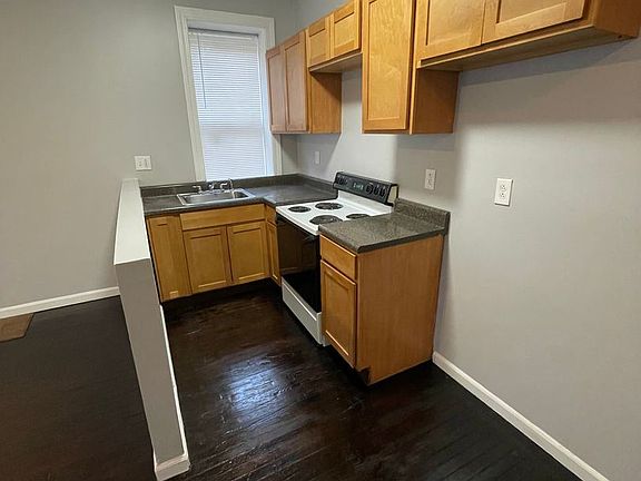 5th image of 3507 Pennsylvania Ave #2F