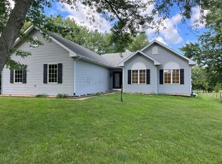 42270 N Center St, Antioch, IL 60002