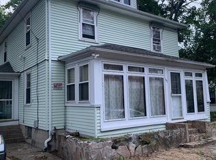 135 Orchard St FLOOR 2, Woonsocket, RI 02895