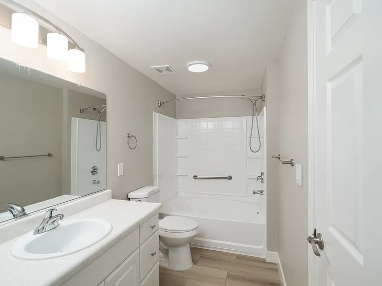 Almanor - 2BR, 2BA 1,146SF