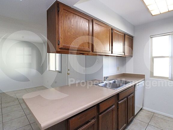 4th image of 2220 W Dora St APT 206