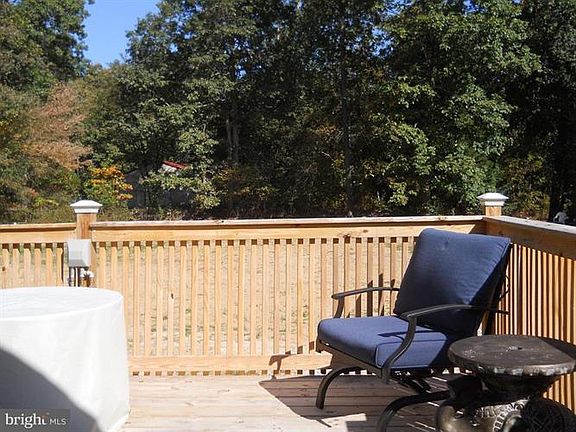 4th image of 22221 Raven Cir