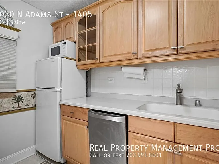 2030 N Adams St #1405 — Photo 16