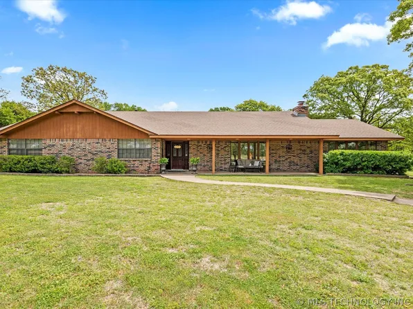 8240 N 3982nd Dr, Copan, OK 74022