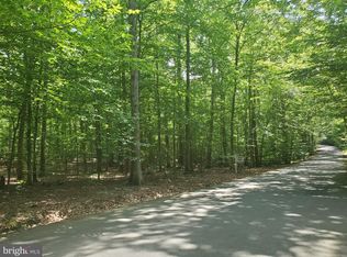Lake Shore Ln, Fredericksburg, VA 22407