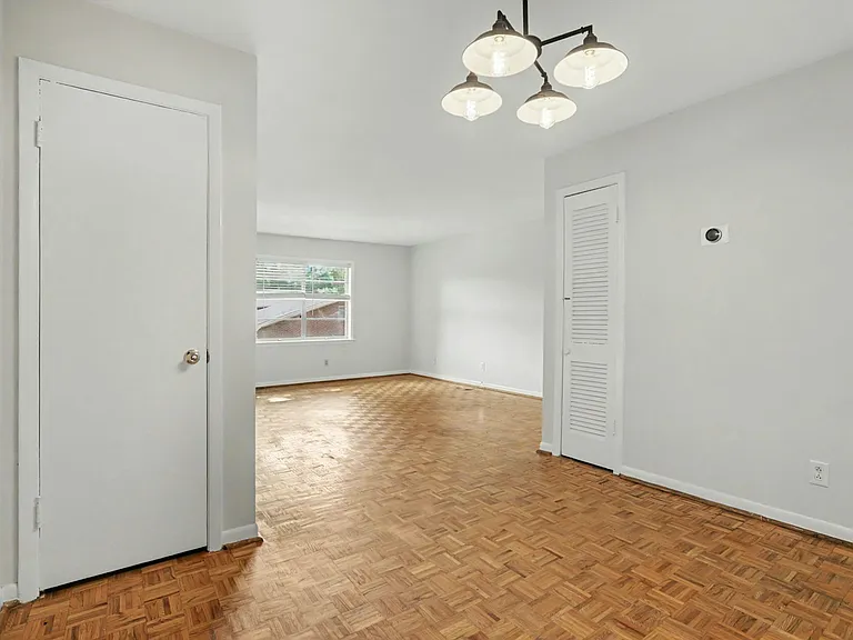 3535 Roswell Rd NE — Photo 4