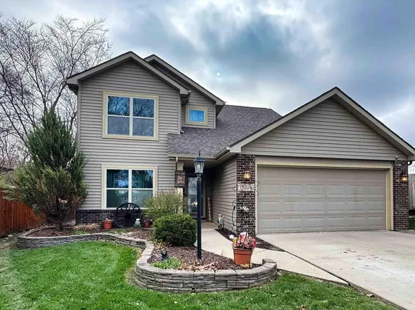 13226 Indiana St, Grabill, IN 46741