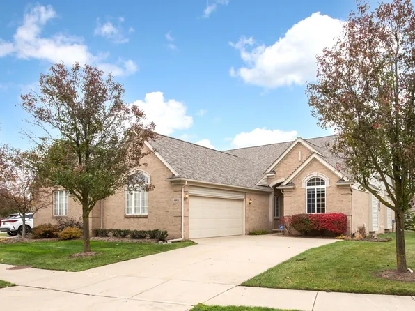 49433 N Glacier, Northville, MI 48168