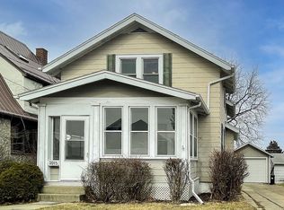 2015 Clarke Dr, Dubuque, IA 52001