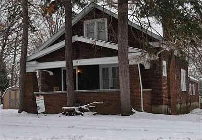 2nd image of 904 S 11th St