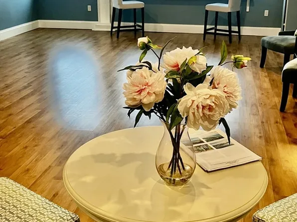 9 Park Ave APT 408, Hull, MA 02045