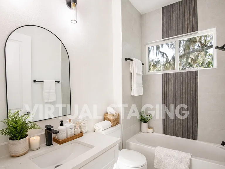 618 N Duss St #1 — Photo 4