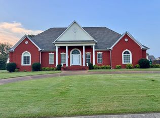 35 Greendale Dr, Jackson, TN 38305