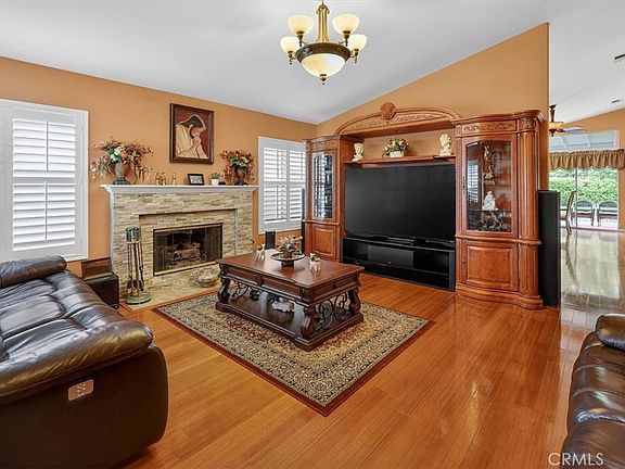 5th image of 25845 Anderson Ln