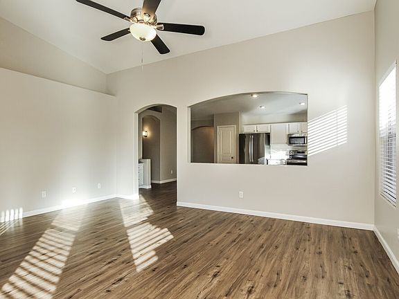 4th image of 16229 W Hope Dr