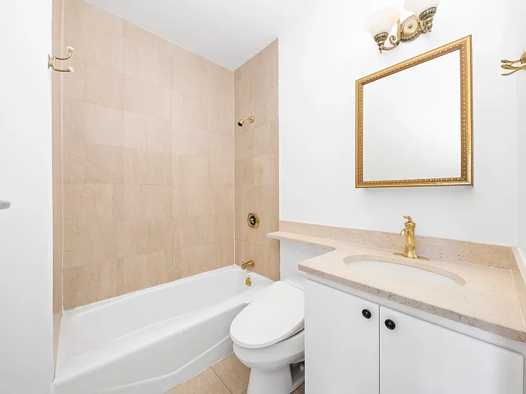 222 Riverside Dr #7F — Photo 6