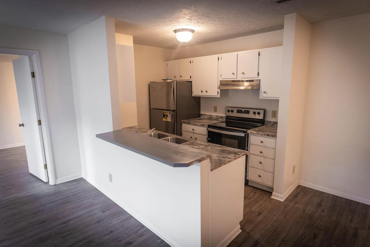 48 Woodland Hills Dr Suite 8 photo 1