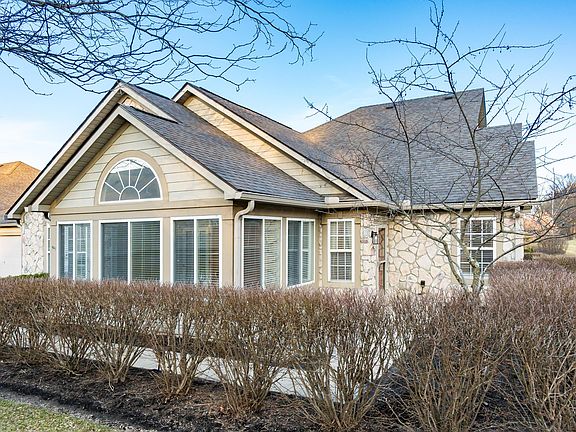 4th image of 2103 Valentina Ln