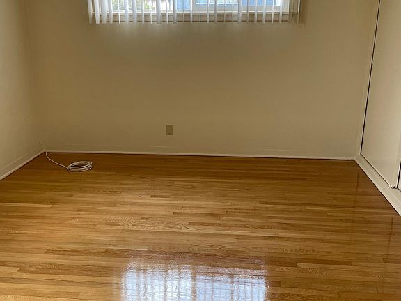 5th image of 3011 Santa Monica Blvd APT B