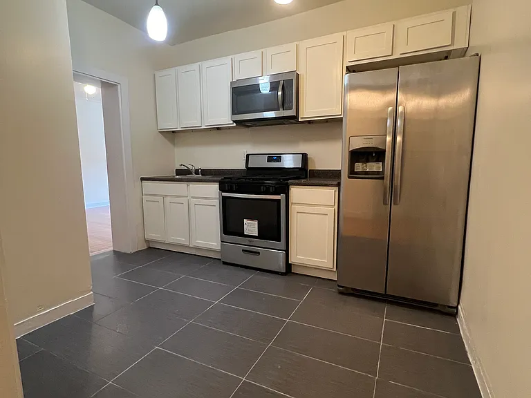 40 Lenox Ave — Photo 10