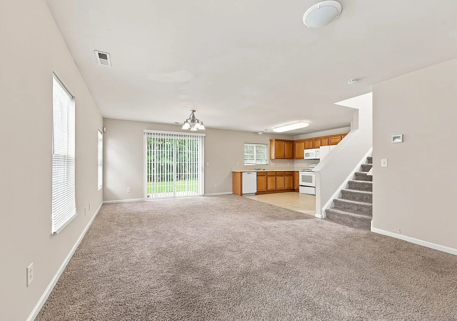 Charming 3-Bedroom Home with Spacious Backyard & Garage in Raleigh — Photo 3