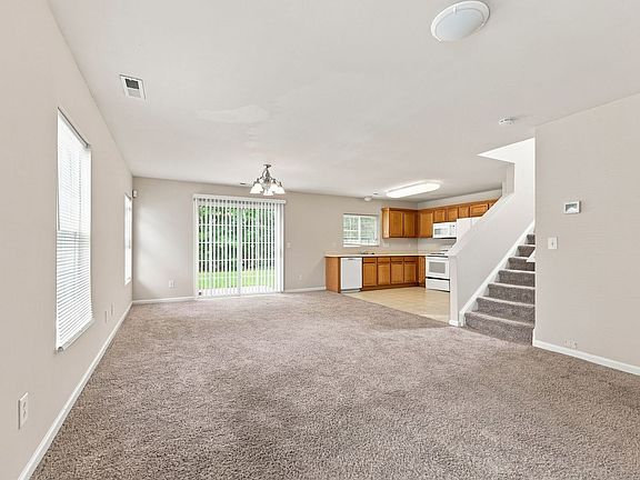 3rd image of 3742 Marshlane Way