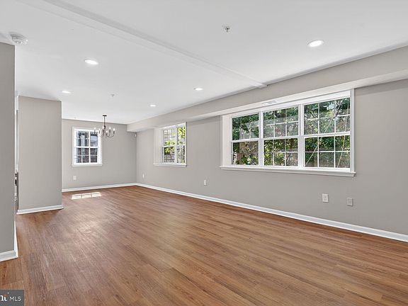 2nd image of 1008 Rittenhouse St NW #15