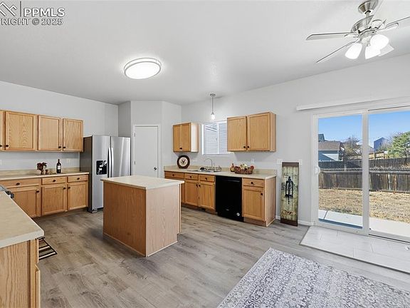5th image of 8376 Newbury Way