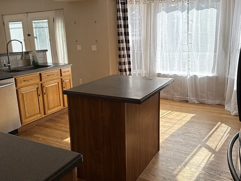 571 Fox Run Cir — Photo 5