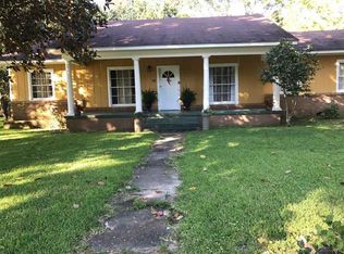 604 W Georgetown St, Crystal Springs, MS 39059