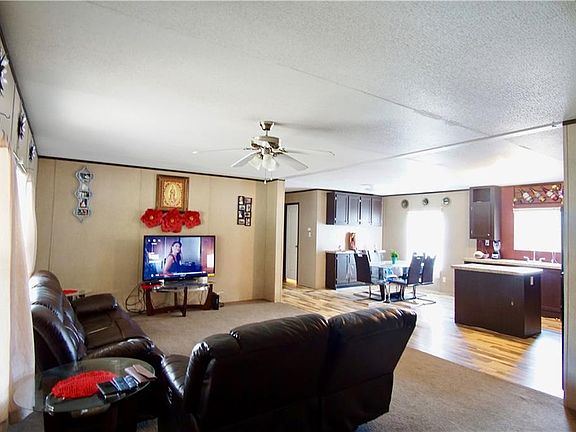 4th image of 122 Walker Dr