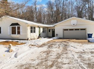 10293 Carr Rd, Saint Charles, MI 48655