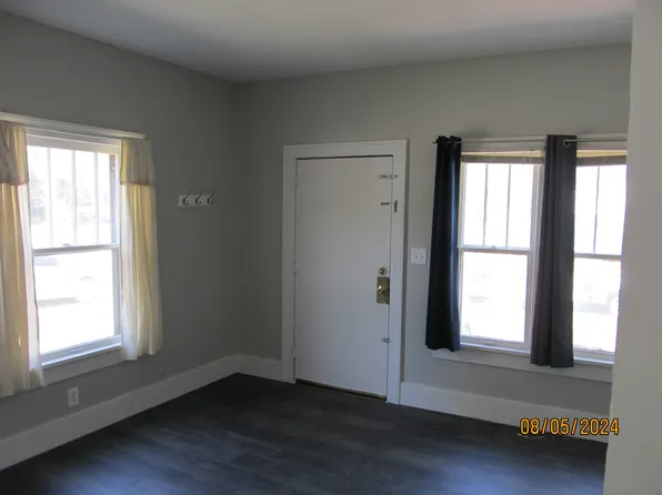 831 Congress St, Emporia, KS 66801