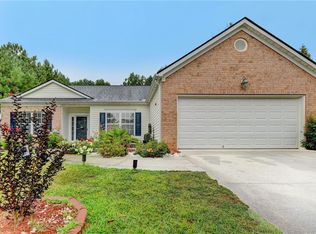 812 Glen Abbey Ct, Sugar Hill, GA 30518