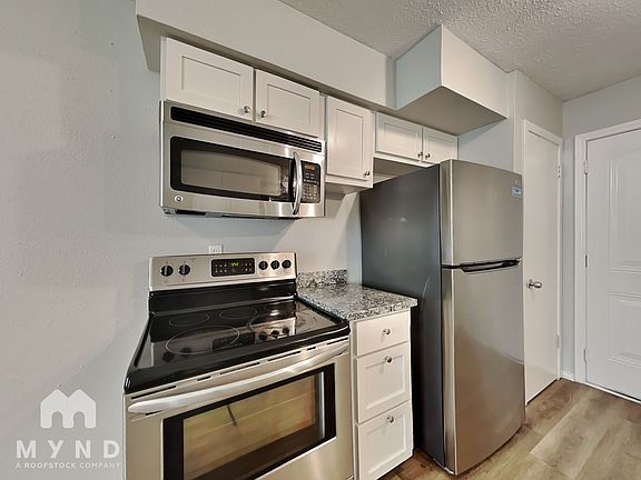 4th image of 4419 Trafalgar Dr