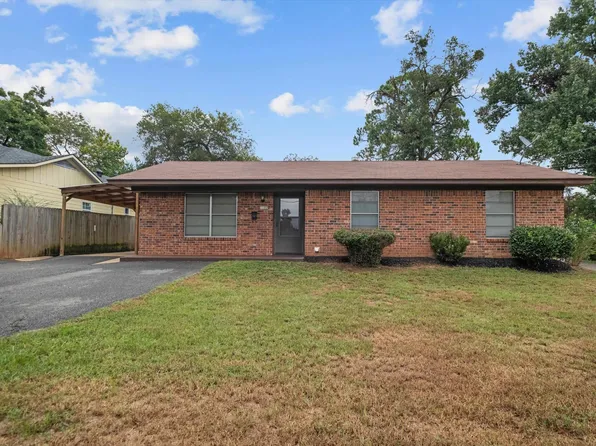 1102 Devereaux St, Jacksonville, TX 75766