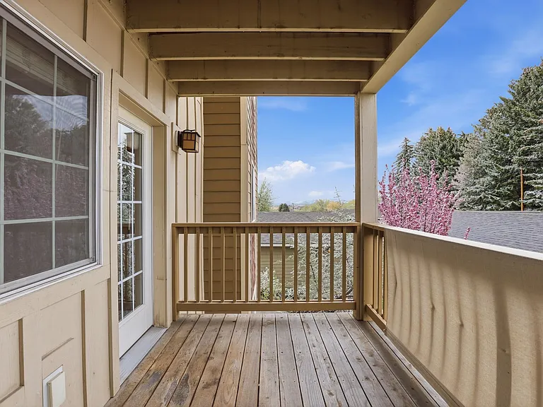 2222 Baxter Ln — Photo 16
